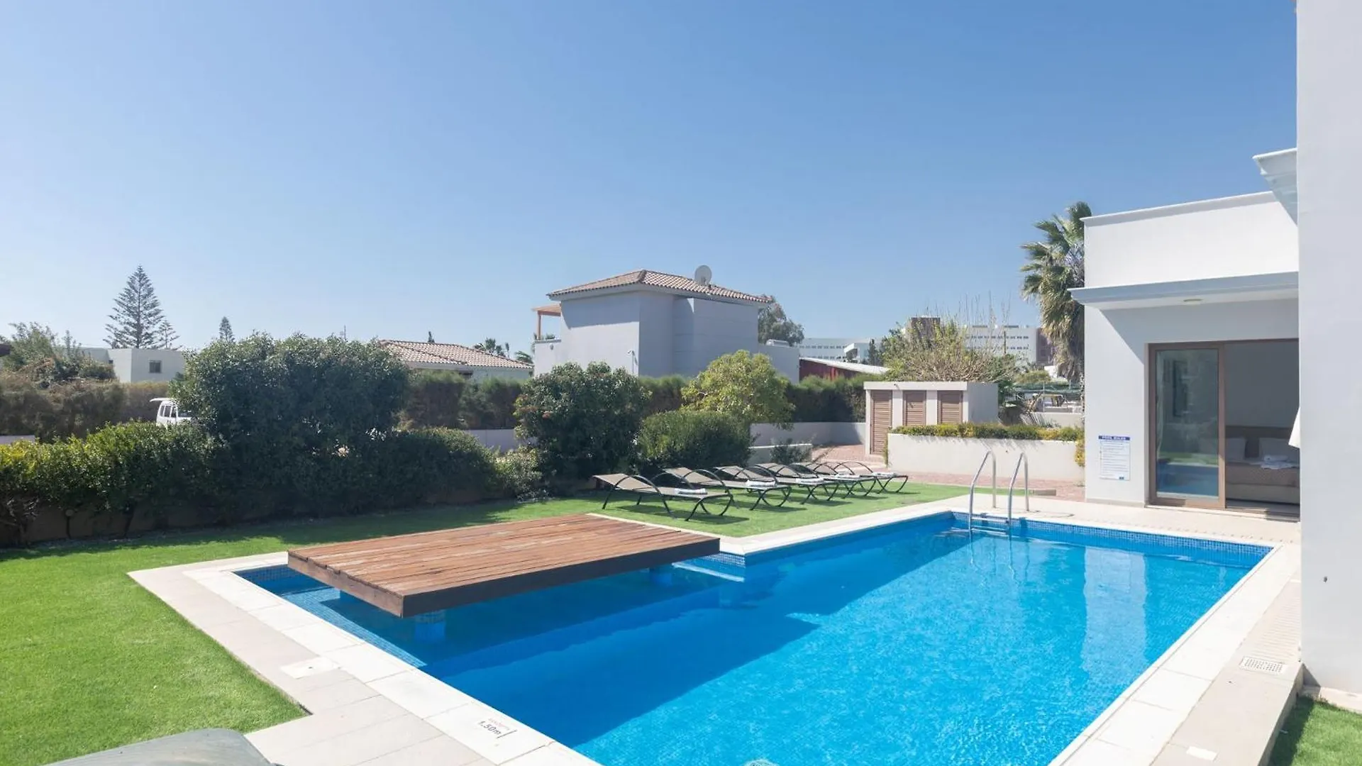 Ayia Napa Holiday Villa Svd2
